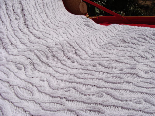 Etole femme, tricot irlandais fait main 100% coton. Pièce unique, création originale La Malle au Coton. Mousseuse et généreuse.