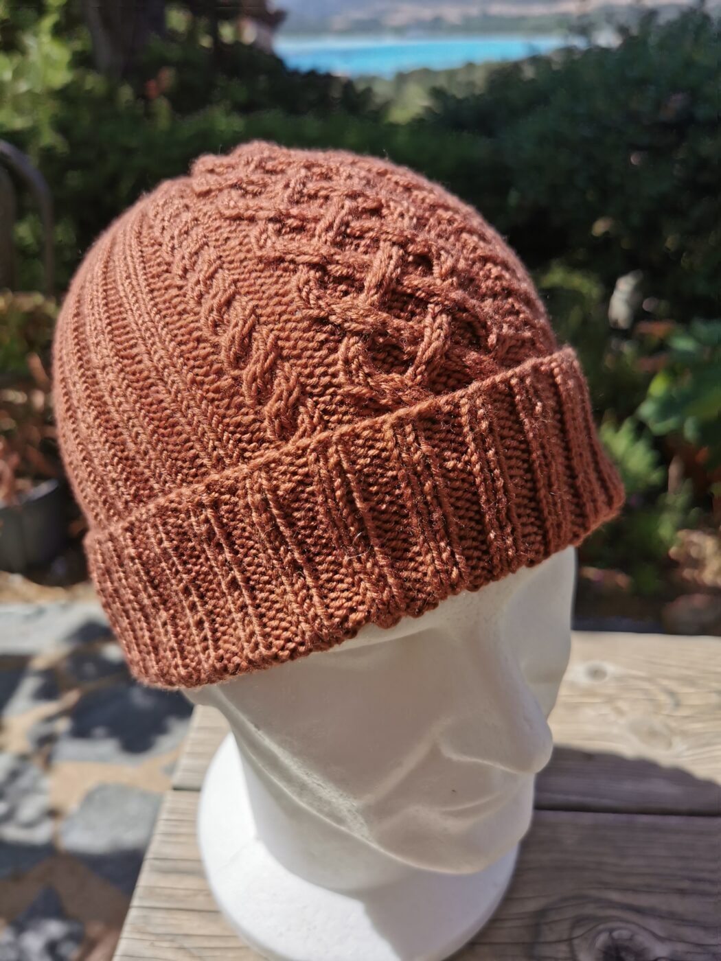 Bonnet sur tête d'homme